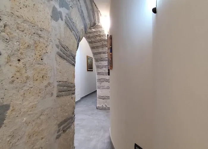 Botanic Charm Naples