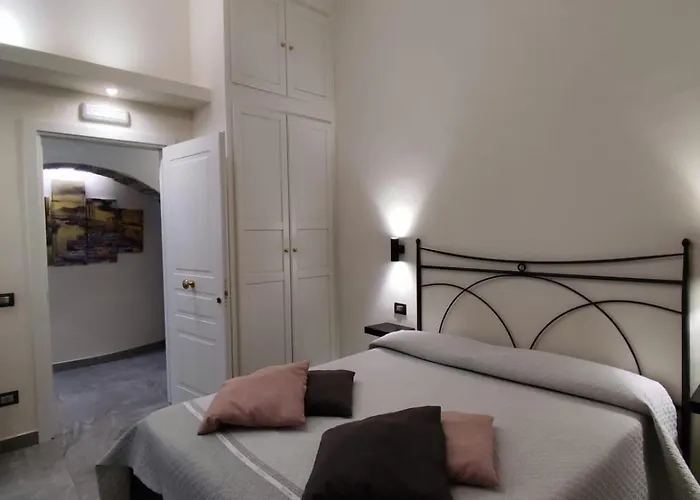 Botanic Charm 3* Naples